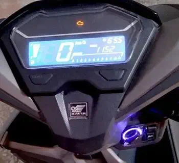 روشن شدن چراغ باتری موتور کلیک